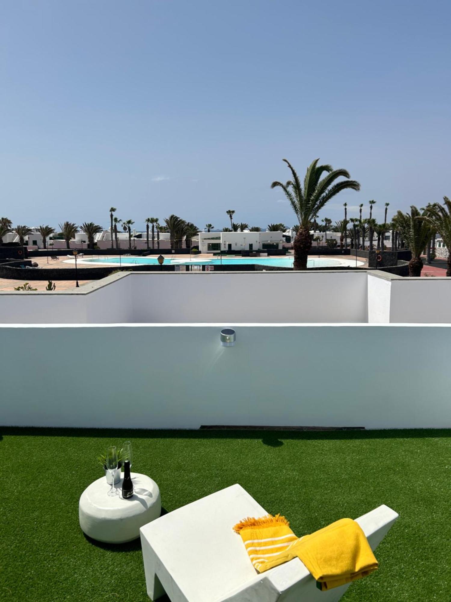 Kira Suite Playa Blanca  Exterior photo